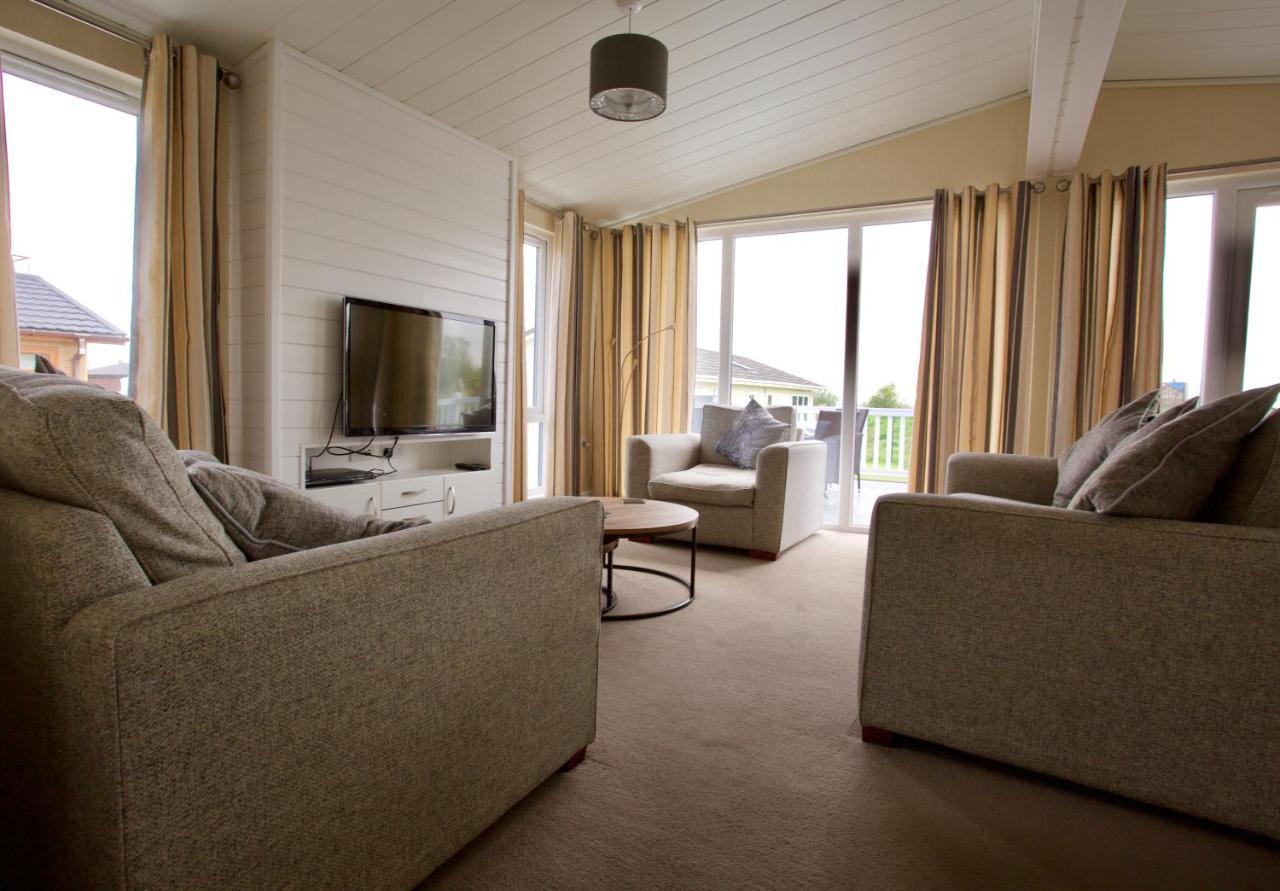 Lovely 3-Bed Cottage In Ely Bagian luar foto